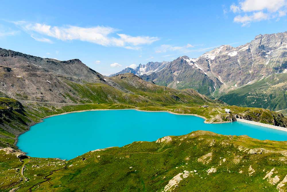 Tour Cervinia Milano ncc